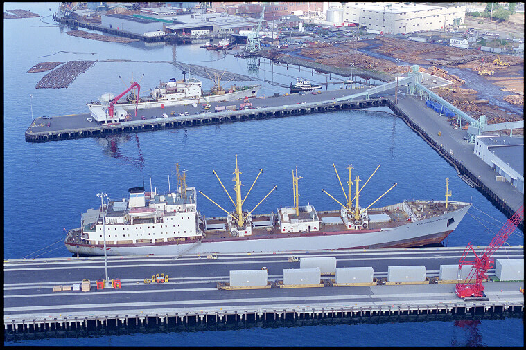 Теплоход «Комсомолец Приморья»