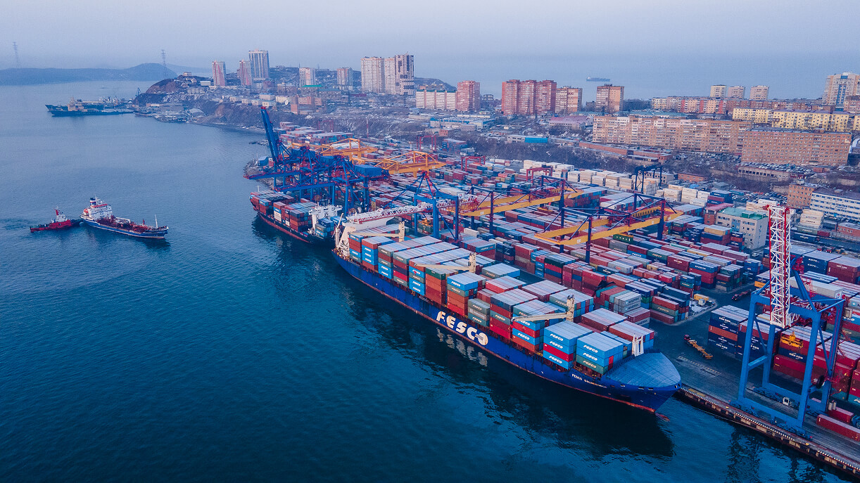 Суда FESCO у причалов<br class="only-desktop"> Владивостокского морского торгового порта